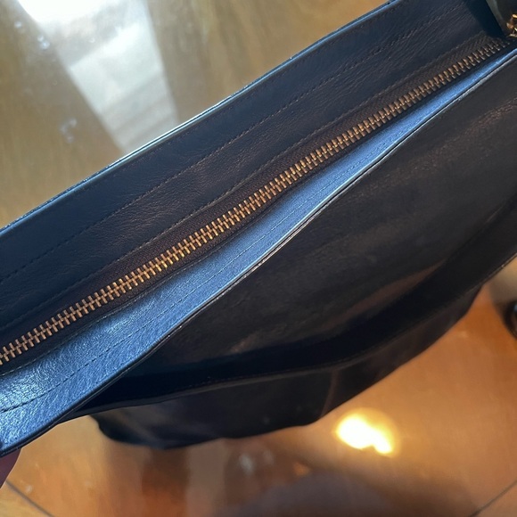 Black Fossil leather shoulder satchel bag. Soft leather. - Picture 6 of 10